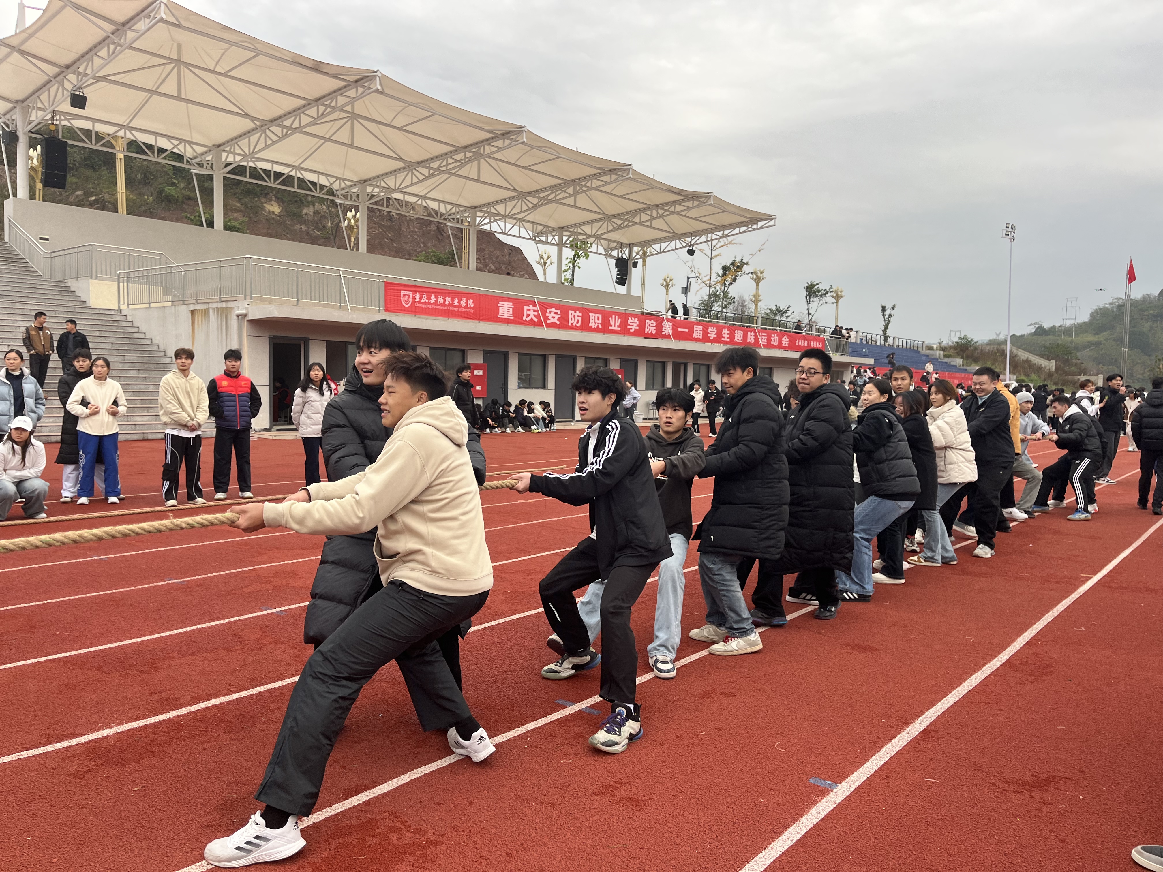 筑梦安防 趣动飞扬