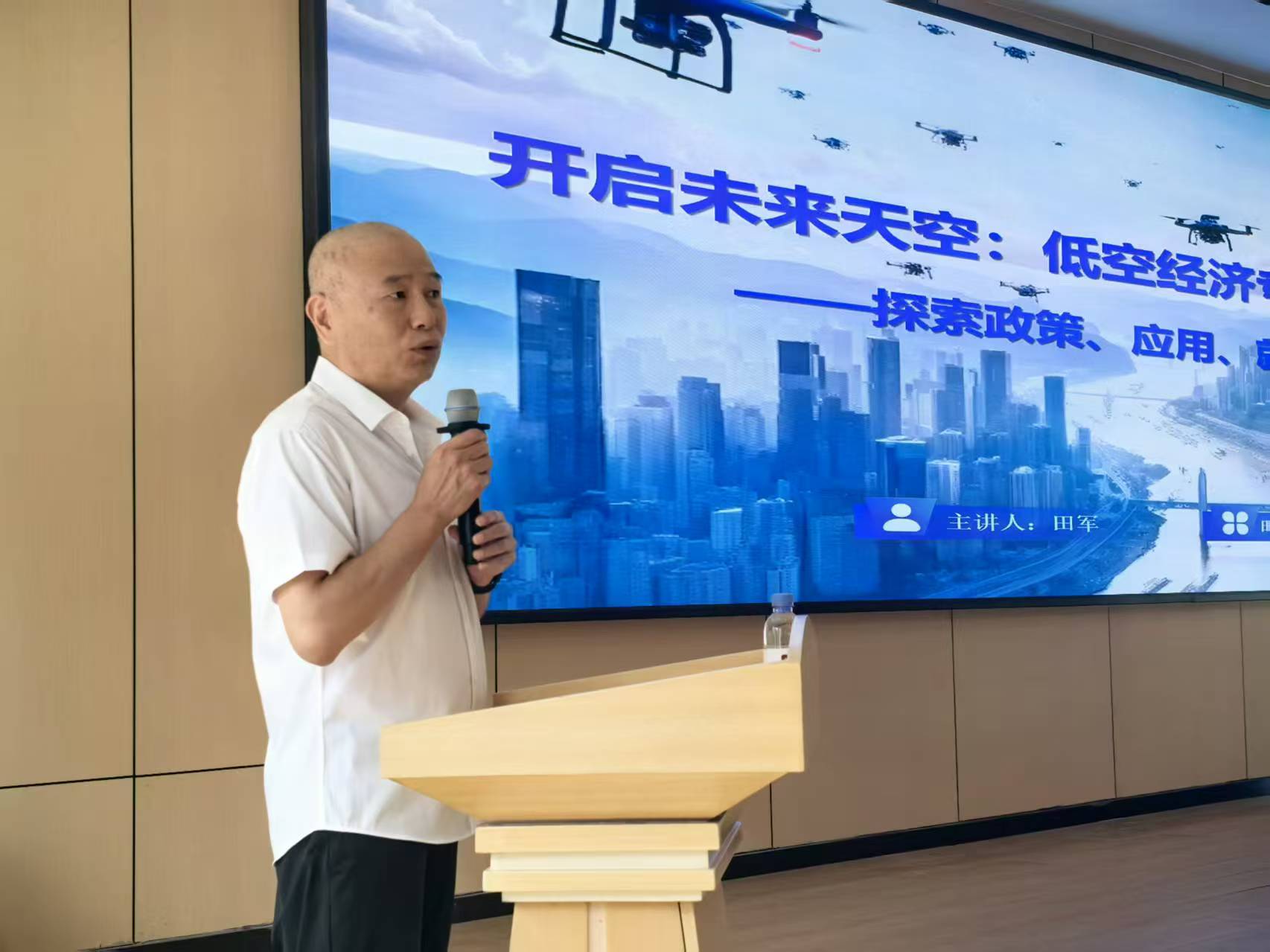 现代高等职业技术教育网权威报道我校产教融合创新实践！